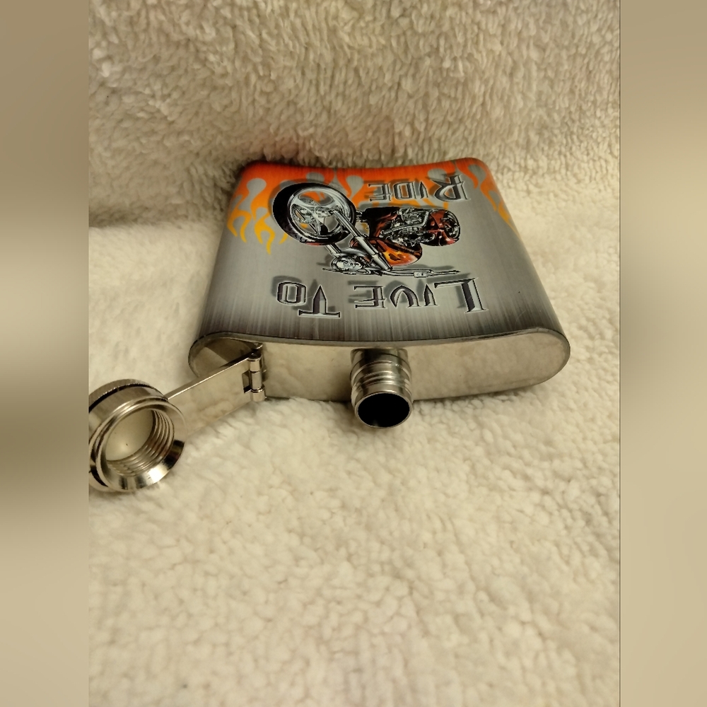 Flask | Motorcycle | Live To Ride - Picture 5 of 6